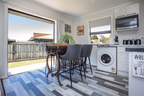 Photo of property in 105 Chartwell Avenue, Whangamata, 3620