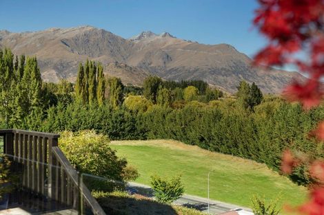 Photo of property in 11 Cotter Avenue, Arrowtown, 9302