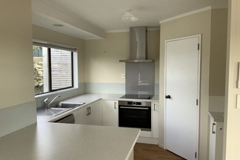 Photo of property in 6a Te Arawa Place, Welcome Bay, Tauranga, 3112