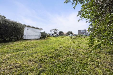Photo of property in 11 Riemenschneider Street, Manaia, 4612