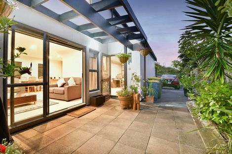 Photo of property in 14/48 Schnapper Rock Road, Schnapper Rock, Auckland, 0632