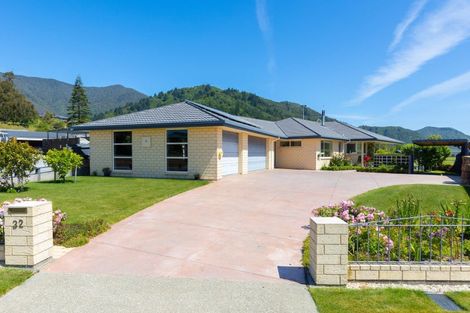 Photo of property in 32 Admiralty Place, Waikawa, Picton, 7220