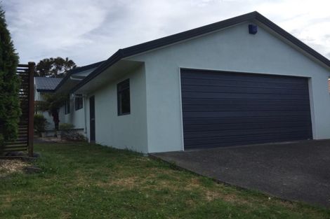 Photo of property in 24 Pukatea Avenue, Albany, Auckland, 0632