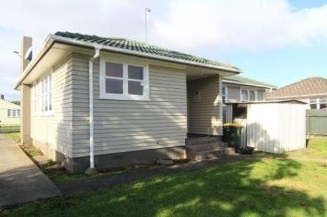 Photo of property in 94 Caravelle Close, Mangere, Auckland, 2022