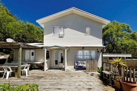 Photo of property in 2/129 Edmonton Road, Te Atatu South, Auckland, 0610