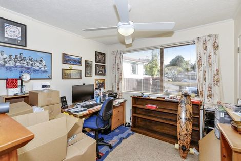 Photo of property in 11 Panzic Place, Glen Eden, Auckland, 0602