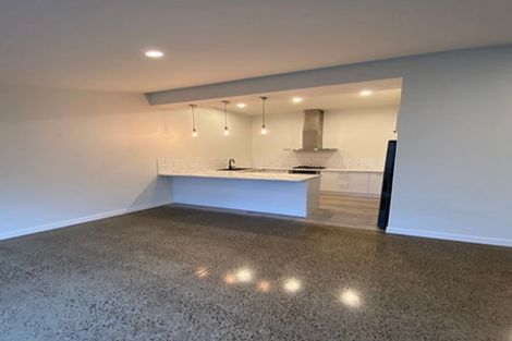 Photo of property in 77 Nottingham Street, Karori, Wellington, 6012