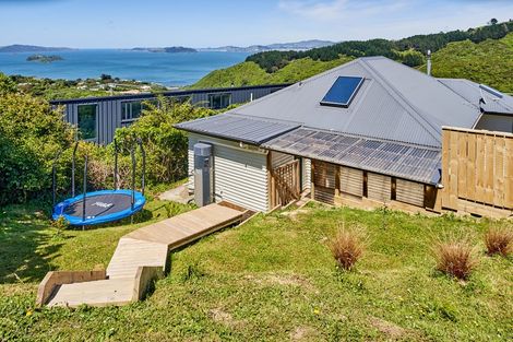 Photo of property in 16 Titiro Moana Road, Korokoro, Lower Hutt, 5012