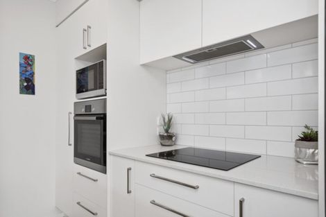 Photo of property in 77 Sandhurst Drive, Papamoa Beach, Papamoa, 3118