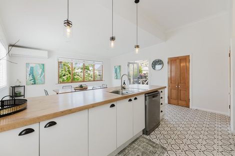 Photo of property in 24 Albert Street, Saint Clair, Dunedin, 9012