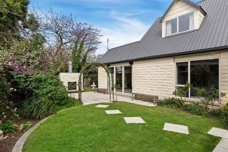 Photo of property in 14 Ruddenklau Lane, Bishopdale, Christchurch, 8053