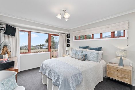 Photo of property in 25 Rogan Street, New Plymouth, 4310