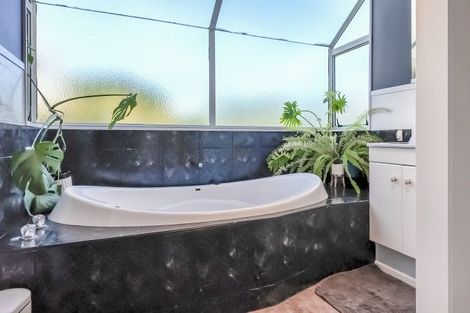 Photo of property in 47 Equestrian Lane, Bridge Pa, Hastings, 4175