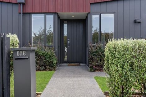 Photo of property in 1 Gallantry Crescent, Papakura, 2110