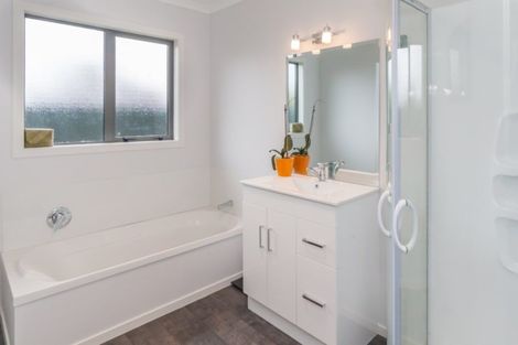 Photo of property in 2a Rutland Street, Levin, 5510