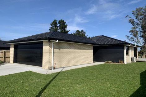 Photo of property in 16 Oldfield Lane, Marton, 4710