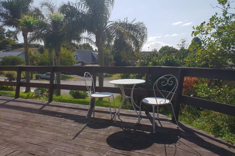Photo of property in 16 Lowburn Place, Clover Park, Auckland, 2019
