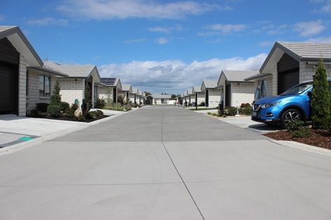 Photo of property in 12 Lance Way, Papamoa, 3118