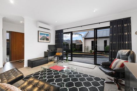 Photo of property in 19c Cooper Crescent, Cambridge, 3434