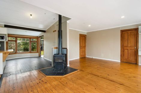 Photo of property in 18 Omokoroa Road, Omokoroa, 3114