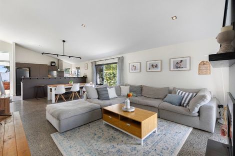 Photo of property in 7 Alice Lane, Papamoa Beach, Papamoa, 3118