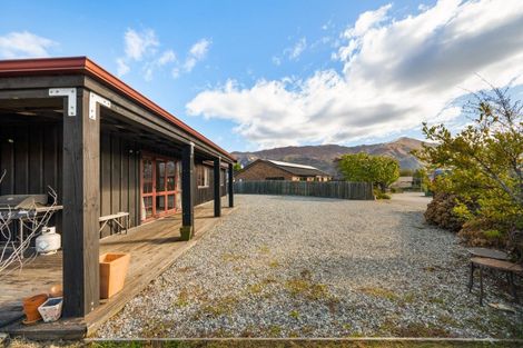 Photo of property in 9 Perrow Street, Wanaka, 9305