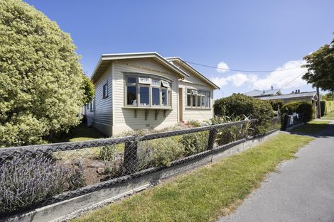 Photo of property in 43 Arun Street, South Hill, Oamaru, 9400