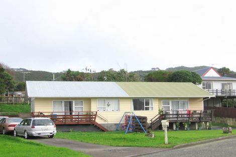 Photo of property in 9b Tangare Drive, Takapuwahia, Porirua, 5022