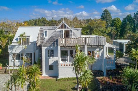 Photo of property in 194 Onewa Road, Birkenhead, Auckland, 0626