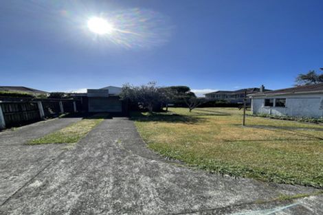 Photo of property in 25 Waimea Street, Westown, New Plymouth, 4310