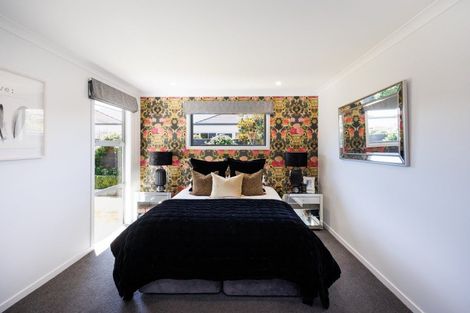 Photo of property in 30 Dogwood Way, Milson, Palmerston North, 4414