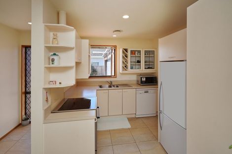 Photo of property in 2/82 Middleton Road, Upper Riccarton, Christchurch, 8041