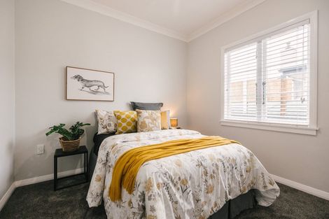 Photo of property in 28 Aberdeen Avenue, Takaro, Palmerston North, 4412