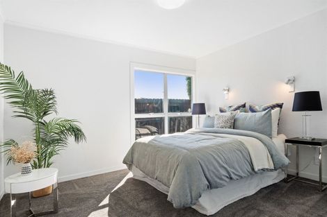 Photo of property in 10 Pixie Place, Pakuranga Heights, Auckland, 2010