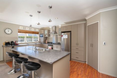 Photo of property in 15 Palliser Drive, Huntington, Hamilton, 3210