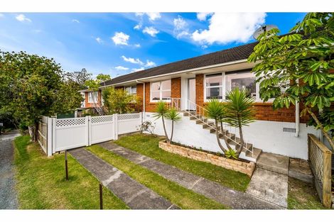 Photo of property in 2/303 Rangatira Road, Beach Haven, Auckland, 0626