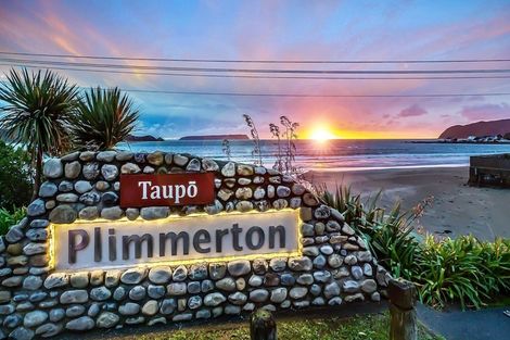 Photo of property in 52 Steyne Avenue, Plimmerton, Porirua, 5026