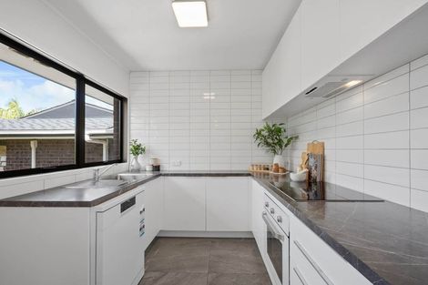 Photo of property in 2/59 Norwood Road, Bayswater, Auckland, 0622