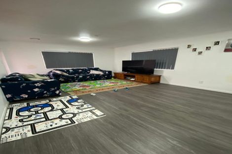 Photo of property in 11 Portrush Lane, Takanini, 2112