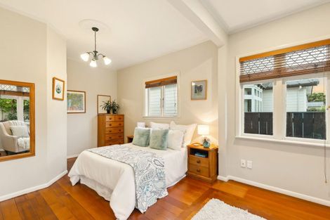 Photo of property in 43 Darlington Road, Miramar, Wellington, 6022