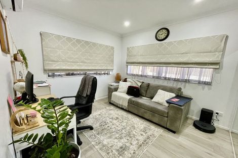 Photo of property in 19 Mason Street, New Lynn, Auckland, 0600