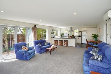 Photo of property in 8a Roscoe Street, Saint Martins, Christchurch, 8022