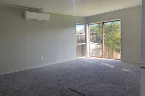 Photo of property in 13 Spinella Drive, Bayview, Auckland, 0629