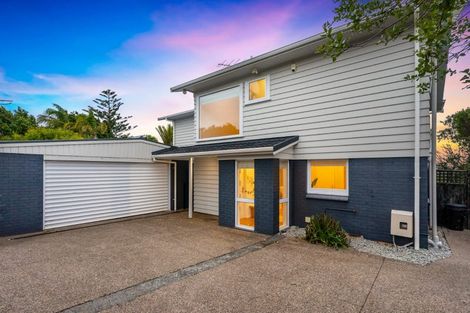 Photo of property in 90 Exmouth Road, Northcote, Auckland, 0627