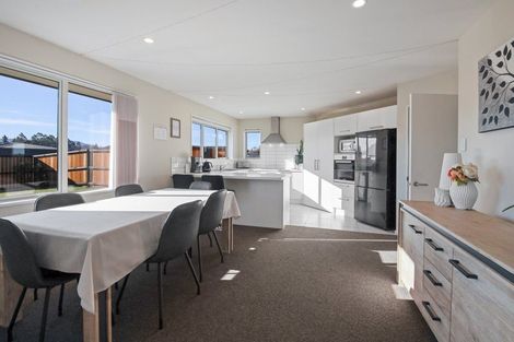 Photo of property in 15 Ruru Place, Oxford, 7430