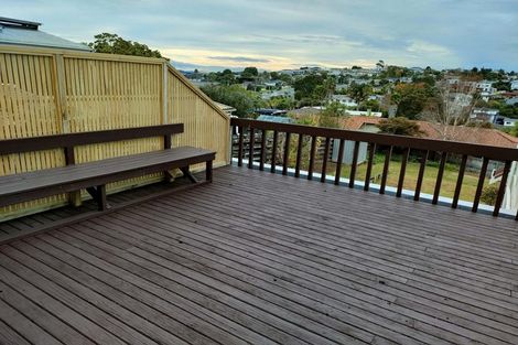 Photo of property in 145 Arran Road, Browns Bay, Auckland, 0630