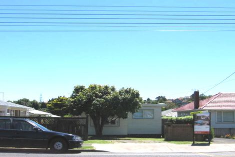 Photo of property in 1/41 Shakespeare Road, Milford, Auckland, 0620