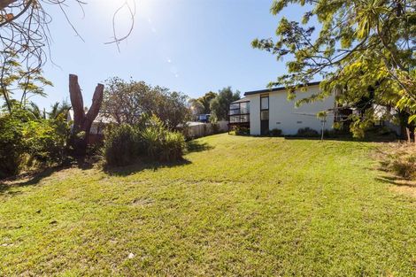 Photo of property in 1/612 Beach Road, Browns Bay, Auckland, 0630