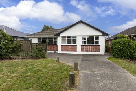Photo of property in 39 Acacia Avenue, Upper Riccarton, Christchurch, 8041