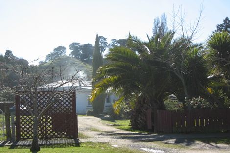 Photo of property in 28 Bruce Street, Hunterville, 4730